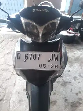 Supra x fi helm in dan mio j