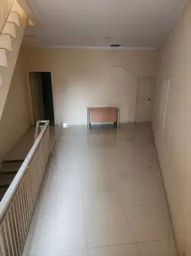 DIJUAL CEPAT RUMAH UNTUK GUDANG KECIL & KANTOR DI KELAPA GADING