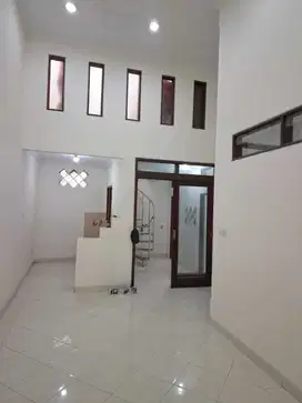 Di jual rumah di taman Kopo indah 3
