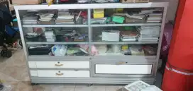 Showcase/etalase kaca Jualan