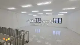 Disewakan Gedung Komersial 2 Lantai di Wonokromo, Surabaya