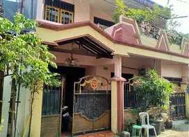 Rumah 2 Lantai Dekat Kampus UNAIR & RS. Dr Soetomo