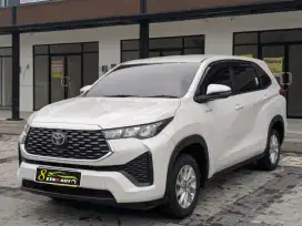 Innova Zenix G 2.0 Hybrid AT 2024 KM 4rn Seperti Baru