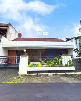 Rumah Tengah Kota Cuma 3 M an  Siap Huni  di Seroja Dekat Simpang Lima