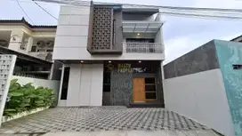 RUMAH MEWAH SIAP HUNI DEKAT JALAN PALAGAN KM 6 DI NGAGLIK