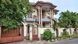 Rumah Mewah 2 Lt di Sapta Prasetya Raya Pedurungan Kidul dekat Pasar