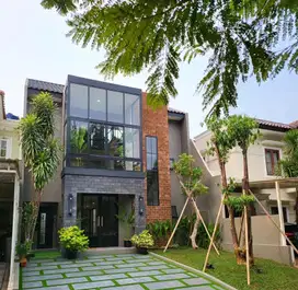 Jual Cepat Rumah Modern Asri di dalam Cluster Versailes BSD City