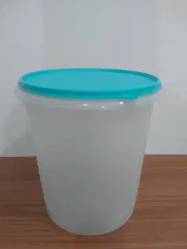 Toples Tupperware Giant Canister 8.4Lt