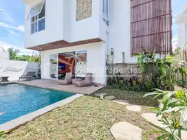 Brand new 3 bedrooms modern villa in Padonan Canggu Bali