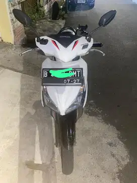 VARIO 110 FI 2017 PUTIH
