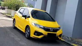 [ LOW KM ] Honda Jazz RS 1.5L GK5 CVT AT Kuning 2019/2020