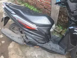 Bismillah jual vario bekasi kota surat lengjap motor sehat