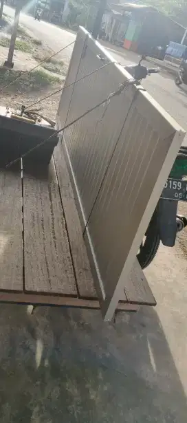 Pintu WC tempahan baru