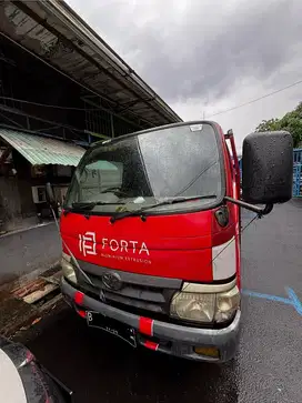 Toyota dyna 2010 110ST pick up light truck