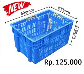 Keranjang plastik baru