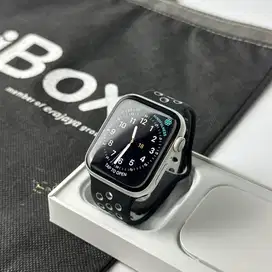 Apple Watch Series 4 44mm Silver iBox iwatch Battery Health 100%