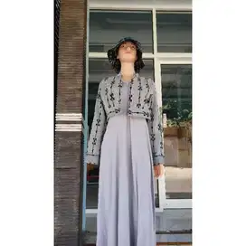 Blazer Crop Tenun Batik
