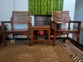 Meja kursi teras