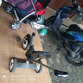 Sepeda anak roda tiga