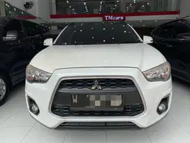 MITSUBSHI OUTLANDER PX 2.0 AUTOMATIC 2014 super istimewa