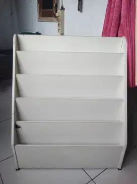 Rak buku mini anak 5 tingkat
