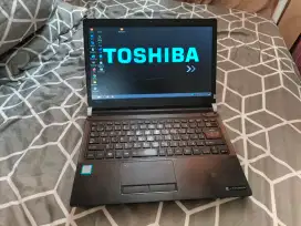 Toshiba Dynabook R73 Portege