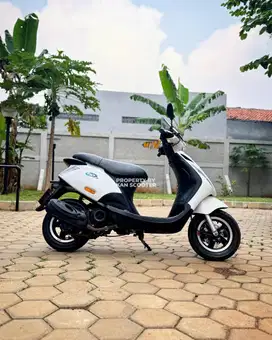 JUAL MURAH PIAGGIO ZIP 4T ITALY 2010 MULUS