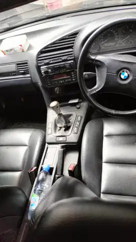 Bmw sedan e36 bagus