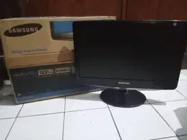 Monitor Samsung SyncMaster B1930 kondisi bagus menyala, no death pixel