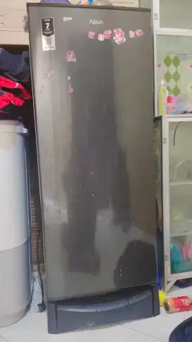 Di jual kulkas satu pintu