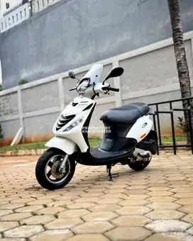 PIAGGIO ZIP 4T ITALY 2010 BERGARANSI