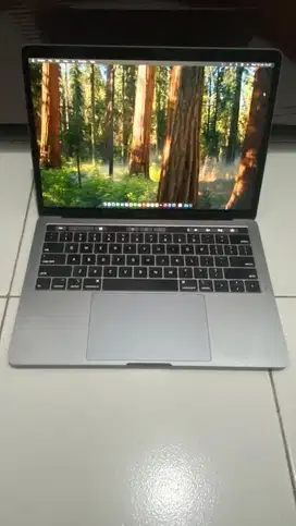 MACBOOK PRO RETINA 13 INCH 2018 i7 16/1TB CTO