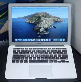 Jual MacBook Air Core i5 ( 13 Inch ) A1466 ( Laptop Apple Malang )