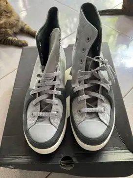 Sepatu Converse