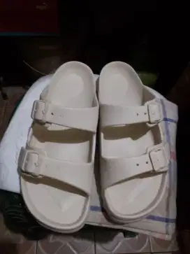 Sandal Pria Wanita
