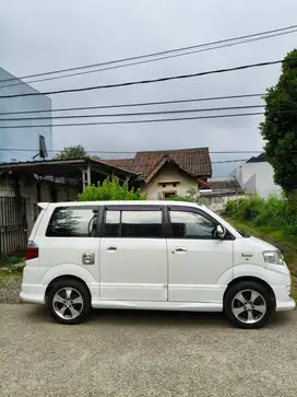 Suzuki Apv SGX Luxury at 2010