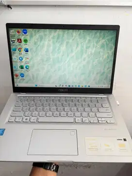 NB Asus Vivobook 4GB RAM 256GB SSD Transparent Silver