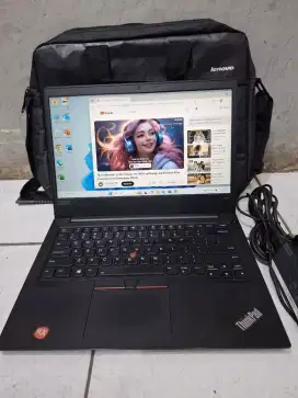Lenovo Thinkpad  E480
Procesor Intel core i7-8550u (8 CPUs)