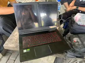 Laptop Gaming MSI GF63 Thin 10SC i5 GTX 1650