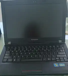 Laptop Lenovo Intel core i5 RAM 4 GB, windows 7