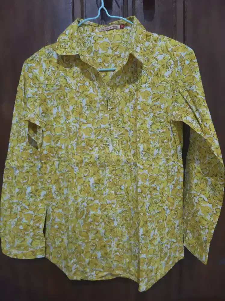 PRELOVED KEMEJA BUNGA2 KATUN BRANDED