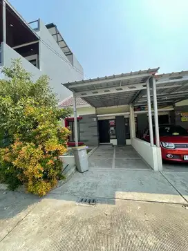Di sewakan Rumah Cluster