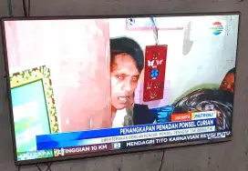 DIJUAL TV LED LG 49 IN DIGITAL NORMAL LOK JK-SEL LENTENG bisa di anter
