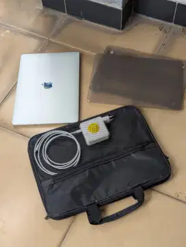 Macbook Air M1 8/256gb