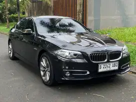 Jatoba on Beige BMW 520i Luxury F10 LCI 2016 Bergaransi