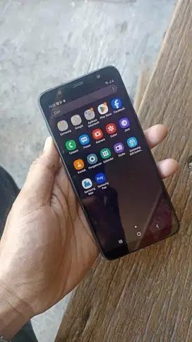 samsung j8 ram 3/32