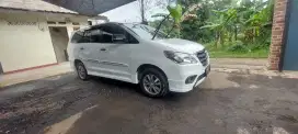 Kijang Inova G bensin Metic Barong 2015