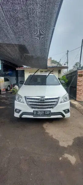 Kijang Inova G bensin Metic Barong 2015