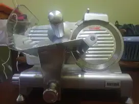 Mesin slicer meat Getra type 220ES/B-8