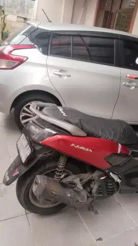Motor nmax 2015 warna mwrah
